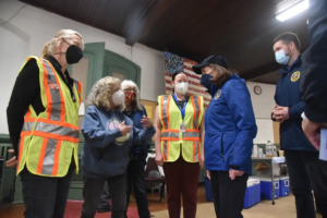 Governor Kathy Hochul visits warming shelter in Kingston, NY; photo: Tania Barricklo | Daily Freeman
